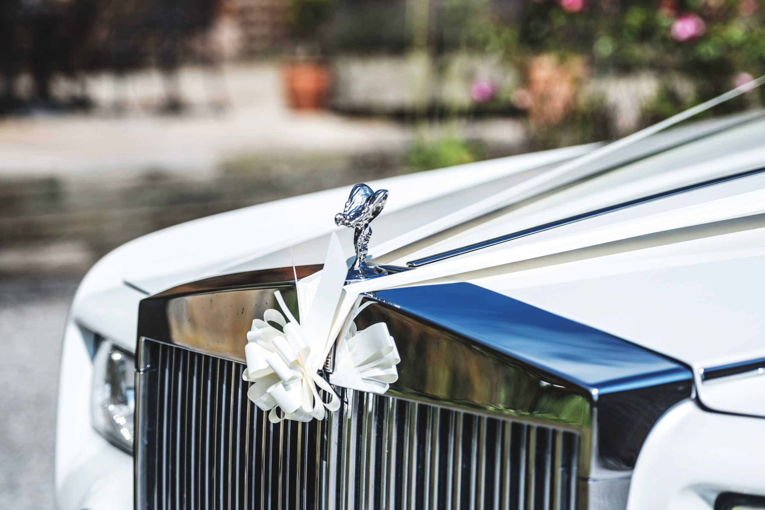 Wedding chauffeur car in Sydney