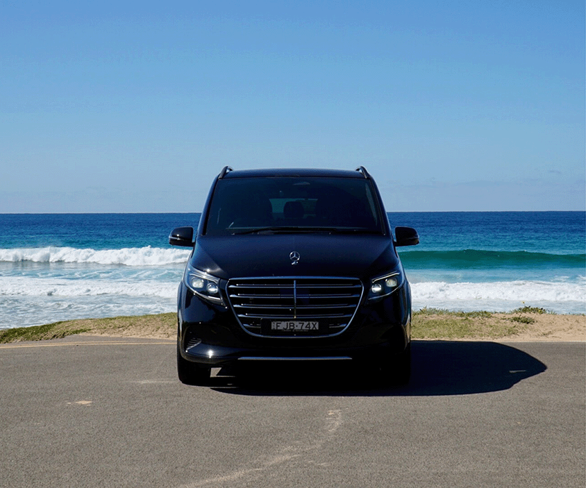 Vclasscaroussel-scaled-e1754029197266 S-Class Right